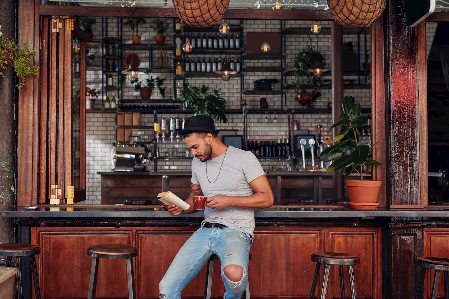 4 cafés insolites où aller bouquiner à Lyon