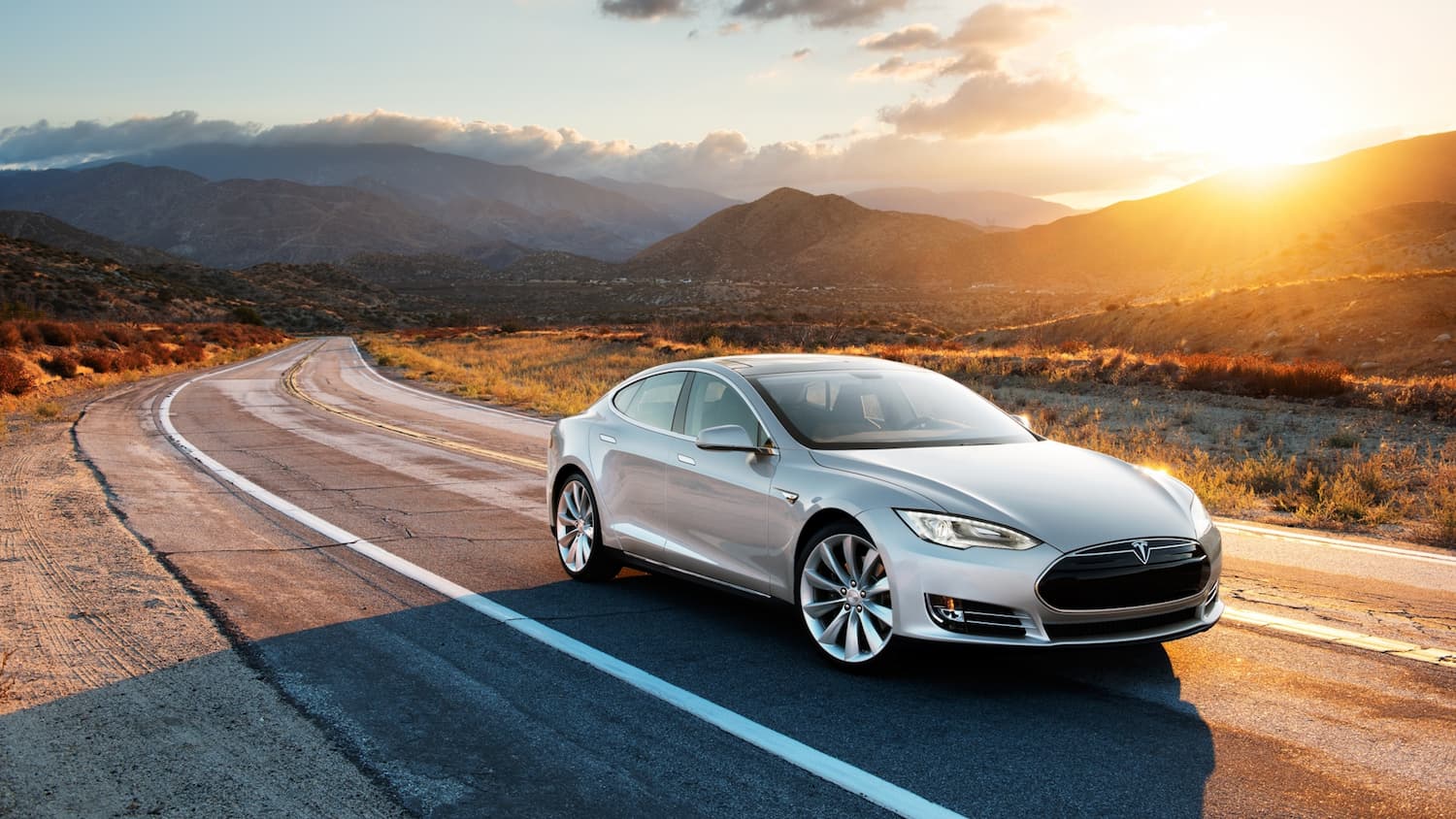 Qui contacter pour avoir une location d’une Tesla Model 3 à Paris ?