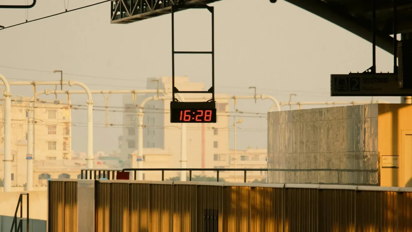 16h16 : signification spirituelle, heure miroir et message caché